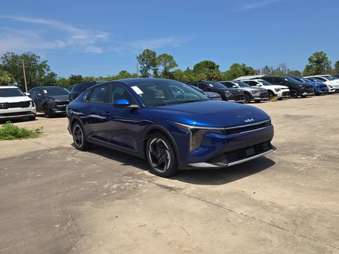 New 2026 Kia K4 EX FWD image 2