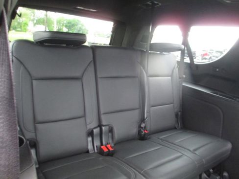 Used 2021 Chevrolet Suburban Z71 AWD/4WD image 26