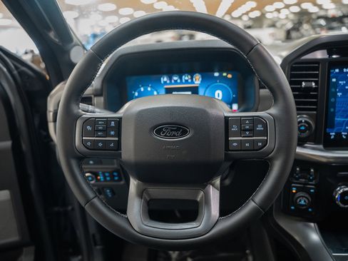 Certified 2025 Ford F150 Lariat image 31