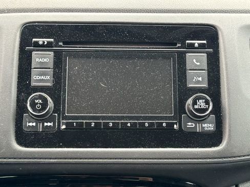 Used 2016 Honda HR-V LX image 27