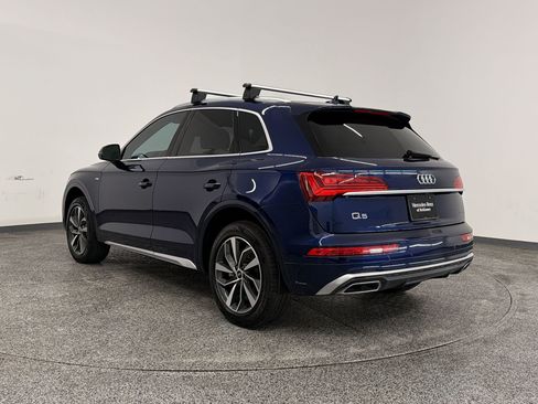 Used 2022 Audi Q5 2.0T Premium w/ Convenience Package AWD/4WD image 3