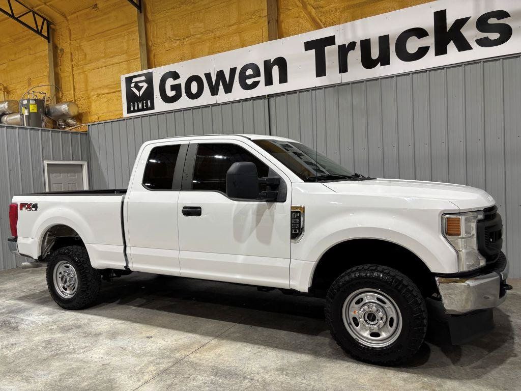 Used 2021 Ford F250 XL w/ Power Equipment Group AWD/4WD image 3