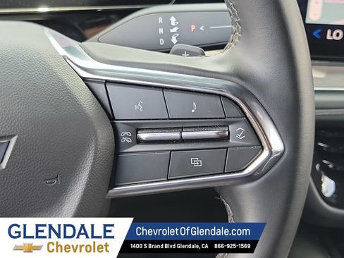 Certified 2025 Chevrolet Suburban Z71 AWD/4WD image 33