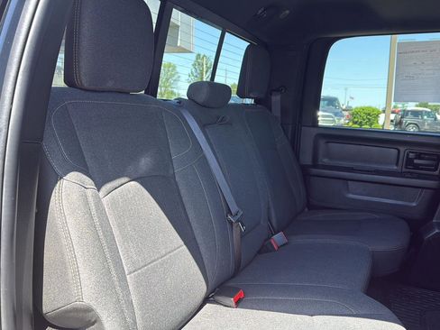 Used 2024 RAM 2500 Tradesman w/ Chrome Appearance Group AWD/4WD image 10