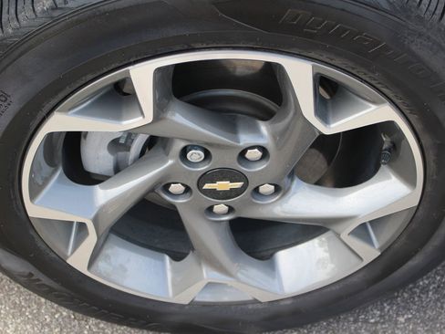 Used 2024 Chevrolet Trax LT w/ LT Convenience Package image 14