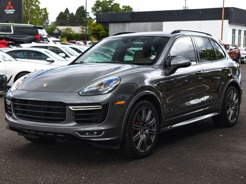 Used 2016 Porsche Cayenne GTS AWD/4WD image 7