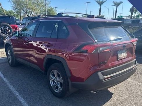 Used 2024 Toyota RAV4 XLE FWD image 3