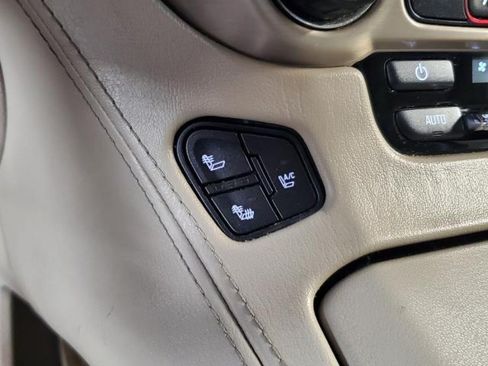 Used 2016 GMC Yukon Denali AWD/4WD image 31