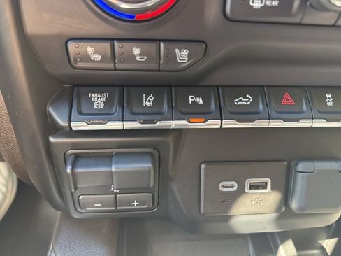 Used 2020 Chevrolet Silverado 2500 LTZ w/ LTZ Plus Package image 23