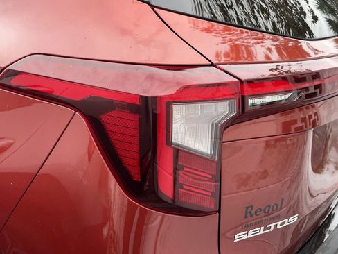 Certified 2024 Kia Seltos S image 10