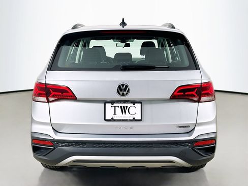Used 2022 Volkswagen Taos S AWD/4WD image 6