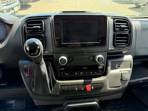 Used 2024 RAM ProMaster 3500 image 16
