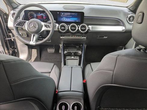 New 2026 Mercedes-Benz GLB 250 image 13