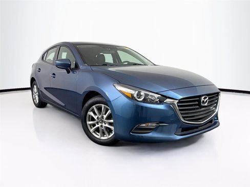 Used 2017 MAZDA MAZDA3 Sport image 4