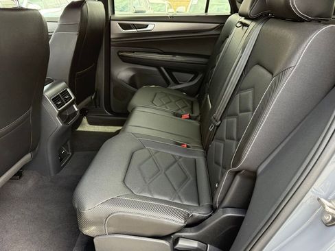 New 2026 Volkswagen Atlas Cross Sport SE AWD/4WD image 27