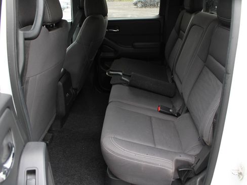 Used 2023 Nissan Frontier SV w/ Midnight Edition Package AWD/4WD image 16