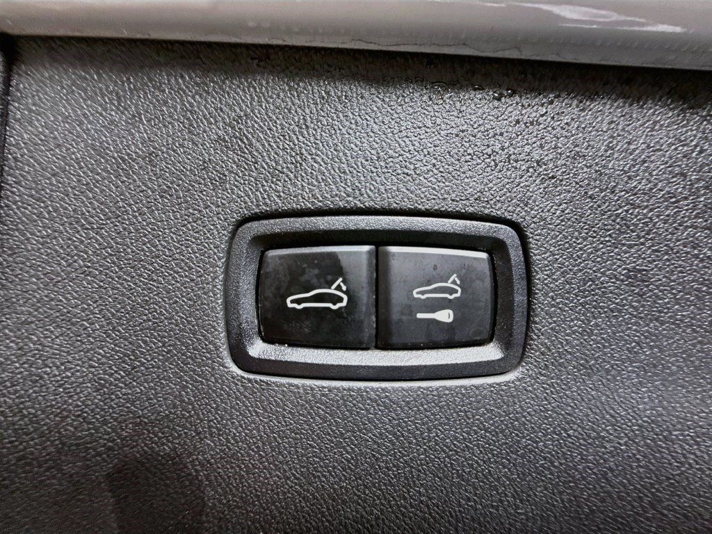 Used 2023 Porsche Cayenne Platinum Edition AWD/4WD image 41