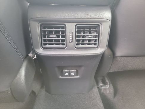 Used 2020 Toyota RAV4 Limited FWD image 14