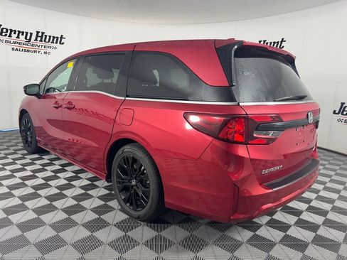 Used 2025 Honda Odyssey Sport-L image 8