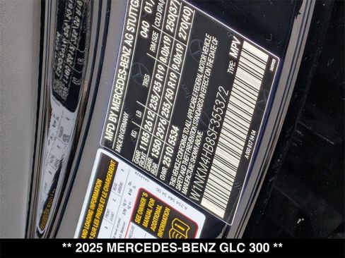 Certified 2025 Mercedes-Benz GLC 300 4MATIC image 31