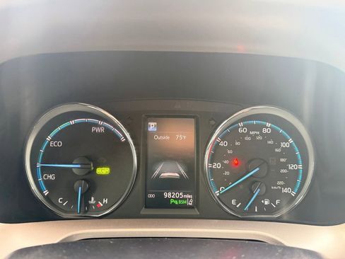 Used 2018 Toyota RAV4 Limited w/ Advanced Technology Package AWD/4WD image 26
