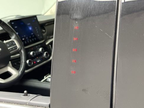 Certified 2023 Ford Expedition XLT image 9