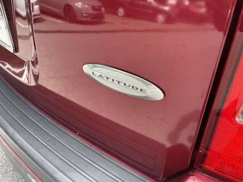 Used 2014 Jeep Patriot Latitude w/ All Weather Capability Group AWD/4WD image 9