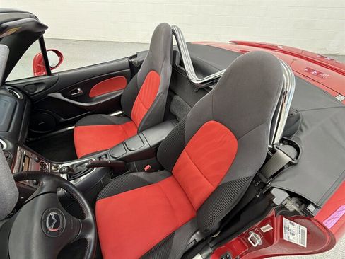 Used 2004 MAZDA MX-5 Miata MAZDASPEED image 12