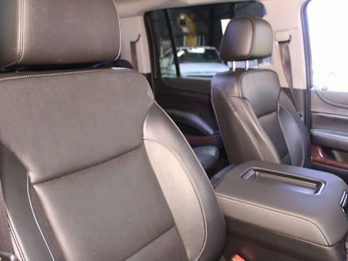 Used 2019 GMC Yukon XL SLT image 11