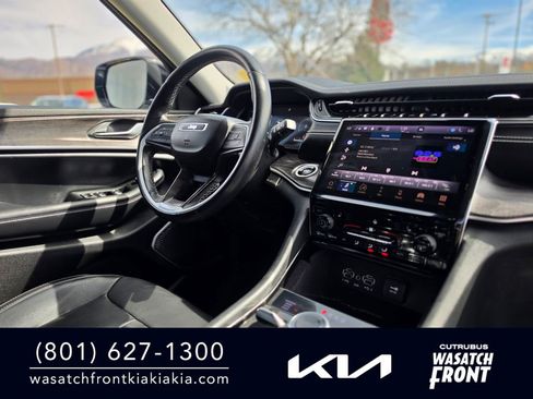 Used 2021 Jeep Grand Cherokee L Limited image 19