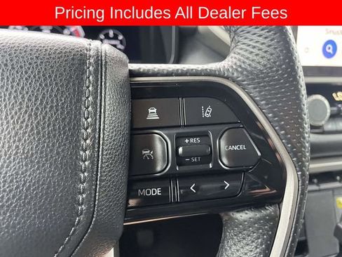 Used 2024 Toyota Tundra Limited AWD/4WD image 27