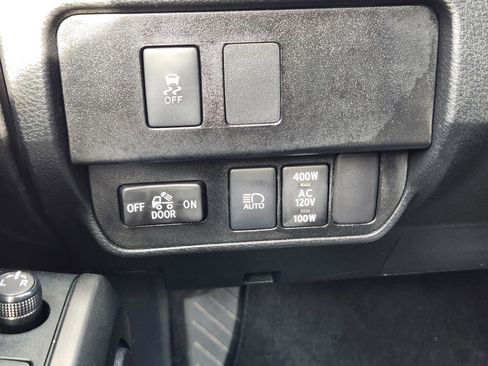 Used 2021 Toyota Tacoma TRD Off-Road w/ TRD Premium Off Road Package image 19