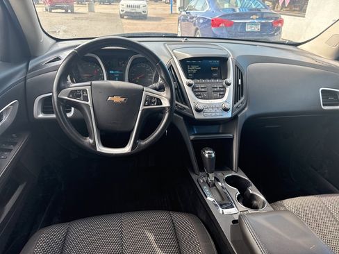 Used 2017 Chevrolet Equinox LT w/ Convenience Package image 28