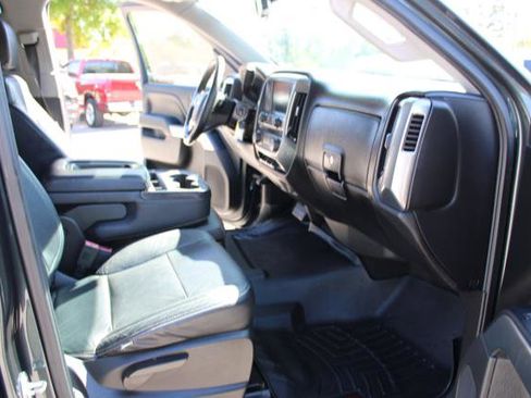 Used 2018 Chevrolet Silverado 1500 LT image 19