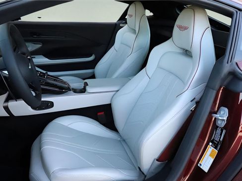 Used 2026 Aston Martin V8 Vantage Coupe image 13