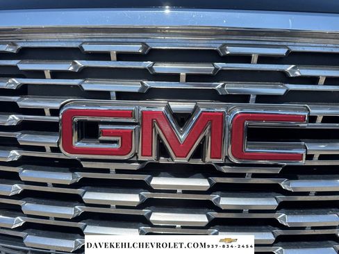 Used 2018 GMC Yukon Denali w/ Denali Ultimate Package AWD/4WD image 49