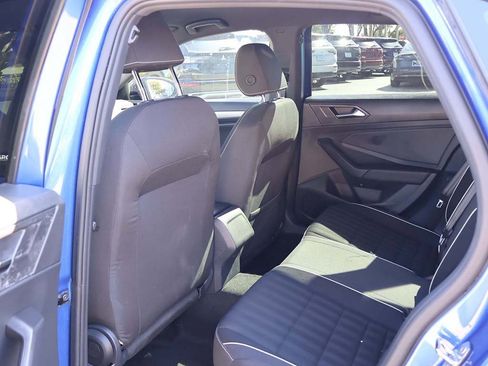 Used 2024 Volkswagen Jetta Sport image 33