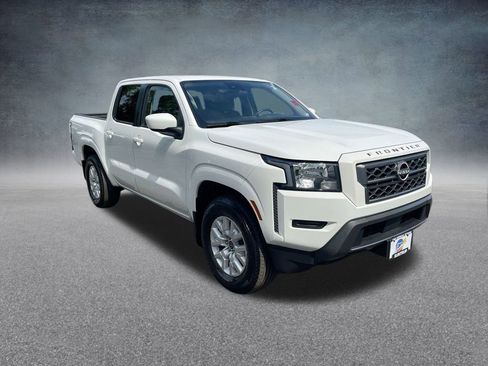 Used 2022 Nissan Frontier SV image 18