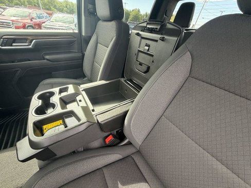 Used 2023 Chevrolet Silverado 1500 LT AWD/4WD image 25