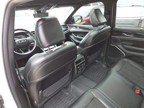 Used 2024 Jeep Grand Cherokee Trailhawk w/ Luxury Tech Group III image 55