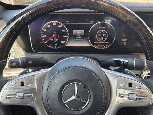 Used 2018 Mercedes-Benz S 560 Sedan image 24