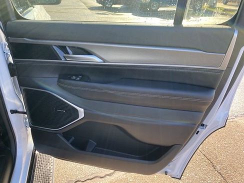 New 2026 Jeep Grand Wagoneer Limited w/ 8-Passenger Seating Package AWD/4WD image 31