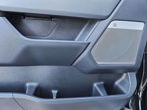 Used 2023 Ford F150 Lariat w/ Trailer Tow Package image 16