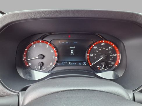 Used 2026 Nissan Frontier PRO-4X AWD/4WD image 16