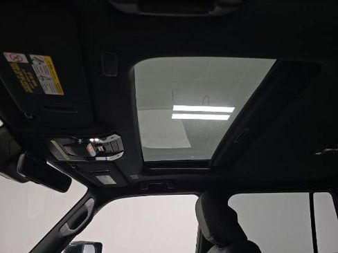 Used 2026 Lexus GX 550 550 Premium+ w/ Cold Area Package image 9