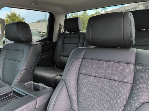 Used 2024 Toyota Tundra Limited AWD/4WD image 8