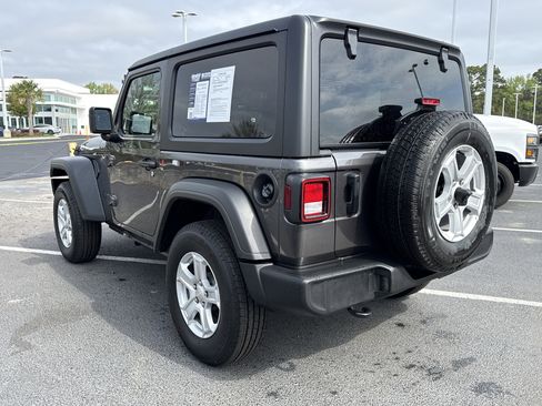 Used 2022 Jeep Wrangler Sport S image 13