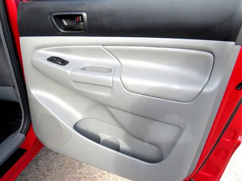 Used 2015 Toyota Tacoma 4x4 Double Cab image 21