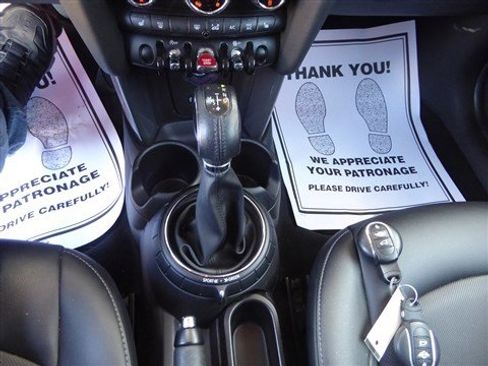 Used 2016 MINI Cooper 2-Door Hardtop image 11