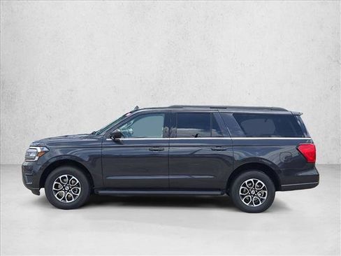 Used 2024 Ford Expedition Max XLT RWD image 8